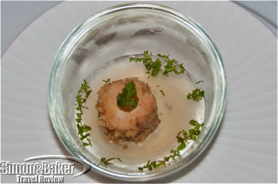 Foie gras on jellied green tea 