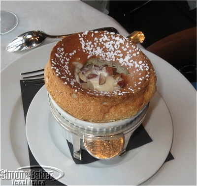 A light souffle with pears