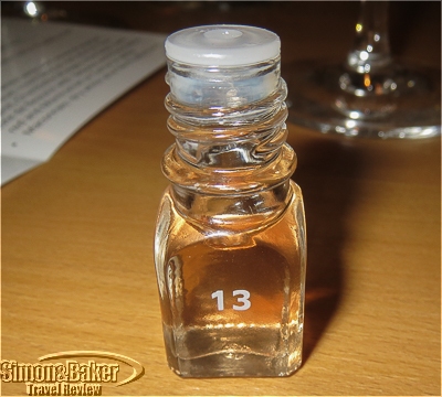 Example smell aid used to train the nose.